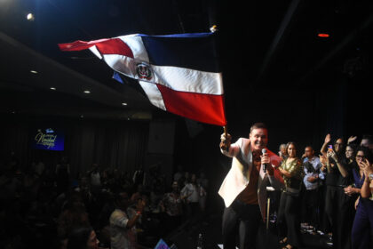 Frank Ceara ofrece un inolvidable cierre de “Navidad entre Amigos 2025”