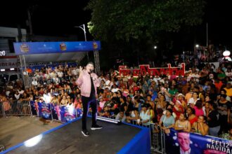 Más de 375,000 personas han bailado, cantado y disfrutado con la Mega Parranda Navideña en su 40 aniversario