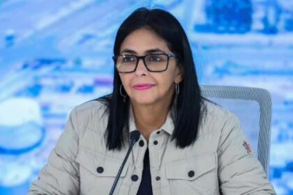 Delcy Rodríguez, Presidenta interina de Venezuela por 90 días , celebra primer consejo de ministros tras captura de Maduro por EE. UU.