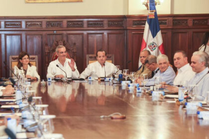 Presidente Luis Abinader encabeza Consejo de Ministros extendido para trazar prioridades del Gobierno en el 2026