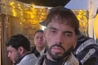 Anuel AA vuelve a ser tendencia por su aspecto físico