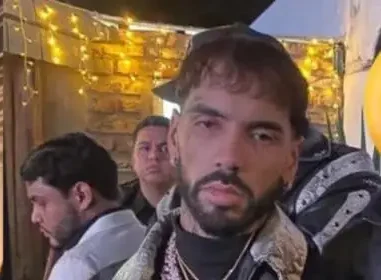 Anuel AA vuelve a ser tendencia por su aspecto físico