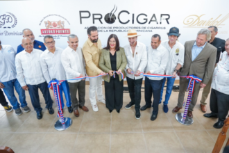 Infotep y Procigar inauguran escuela de tabaqueros