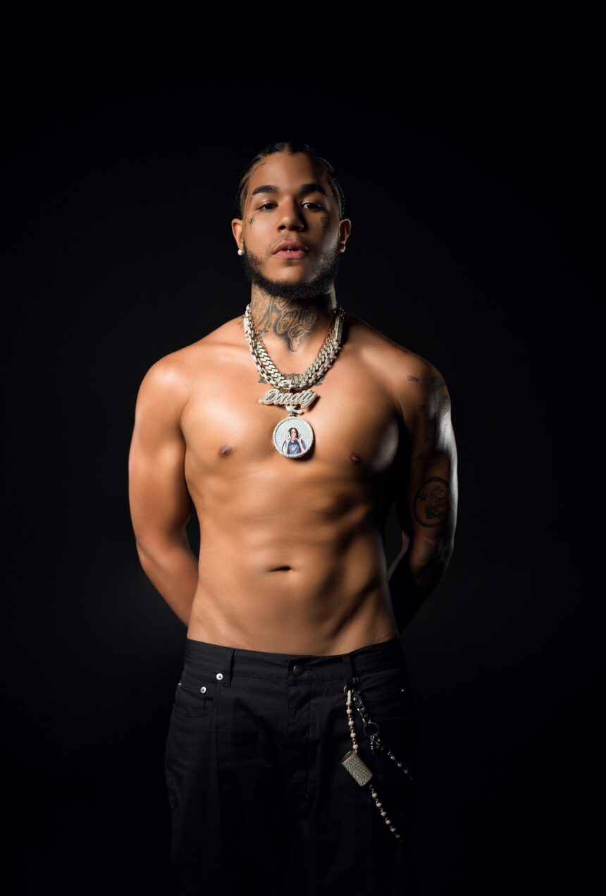 Donaty presenta “Donaty-ty x 3”, un EP que confirma su momento más sólido en el género y evolución física