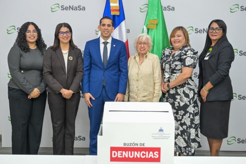 SeNaSa fortalece la transparencia con instalación de Buzón Físico de Denuncia Ciudadana