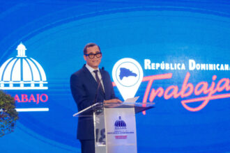 Trabajo presenta programa de tres meses pagados para entrenamiento de buscadores de empleo en las empresas