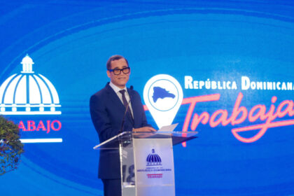 Trabajo presenta programa de tres meses pagados para entrenamiento de buscadores de empleo en las empresas