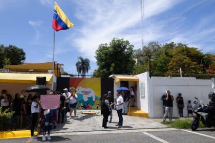 Venezuela y República Dominicana reactivan servicios consulares y conexión aérea