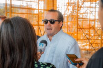 Paliza supervisa avances de Línea 3 del Teleférico SD; primera fase estará lista en diciembre