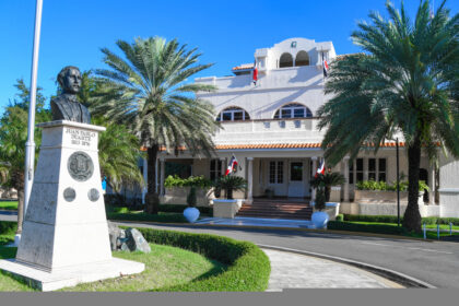 Mirex abre convocatoria para ingresar a la Carrera Diplomática