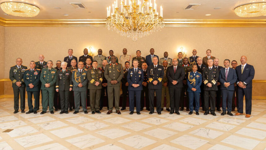 Ministro de Defensa participa en histórica reunión hemisférica de altos mandos militares convocada por Estados Unidos