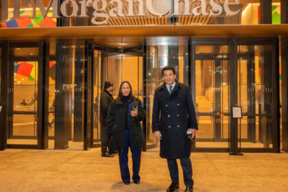 Ministro David Collado presenta en Nueva York proyecciones turísticas 2026 ante líderes financieros internacionales