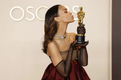 Zoe Saldaña será una de las presentadoras de los Óscar el 15 de marzo