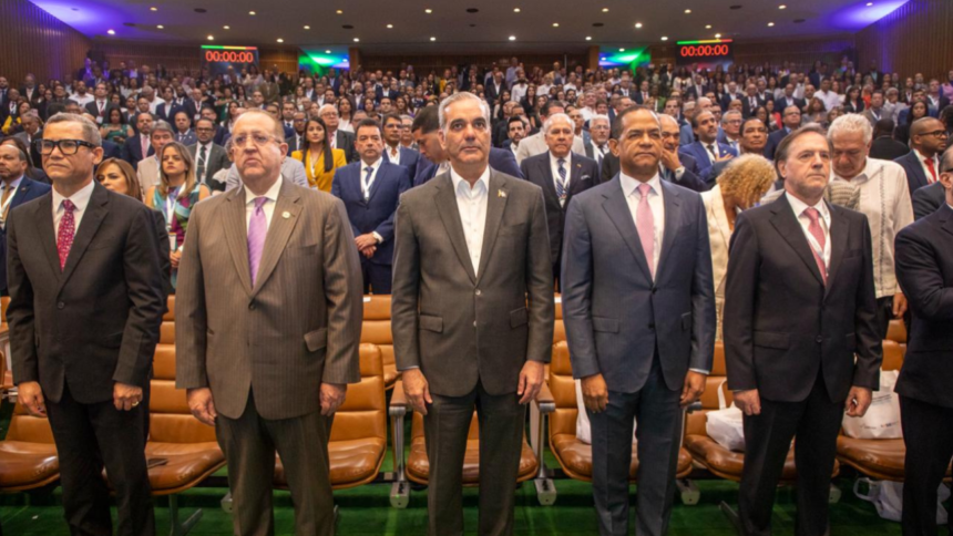 Gobierno impulsa la transformación del sector seguro como motor de desarrollo en la inauguración de la XVIII Cumbre Iberoamericana del Seguro