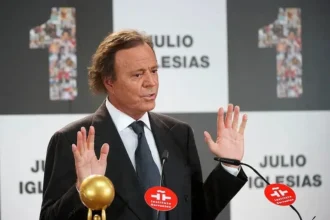 Univision negocia acuerdo extrajudicial con Julio Iglesias tras polémico reportaje