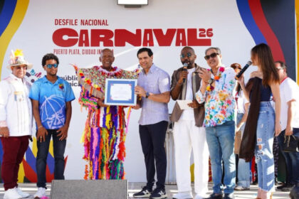 El Desfile Nacional de Carnaval 2026 llenó de color, música y alegría el Malecón de Santo Domingo