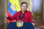 Petro denuncia que Colombia está siendo bombardeada desde Ecuador