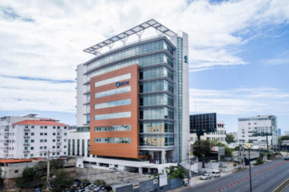 Ante alza internacional del petróleo, Gobierno activa medidas para proteger a los dominicanos