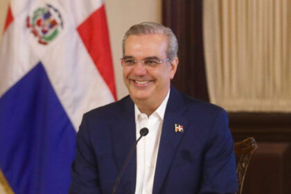 Presidente Abinader viaja este lunes a Francia; se reunirá con su homólogo, Emmanuel Macron