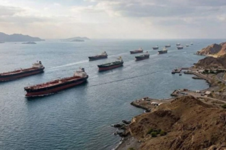 Irán dice que «buques no hostiles» podrán transitar por el estrecho de Ormuz