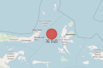 Emiten alerta de tsunami tras terremoto de magnitud 7,4 frente a costa de Indonesia