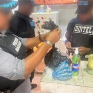 Policía Nacional junto al Ministerio Público ocupa drogas, armas blancas y otros objetos durante allanamiento en Espaillat