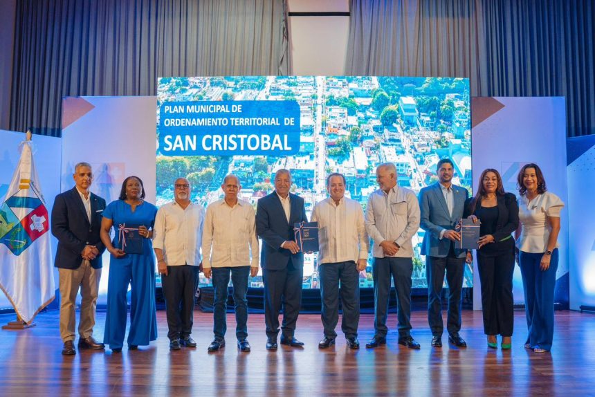 presenta Plan de Ordenamiento Territorial de San Cristóbal; revitaliza Cuevas del Pomier