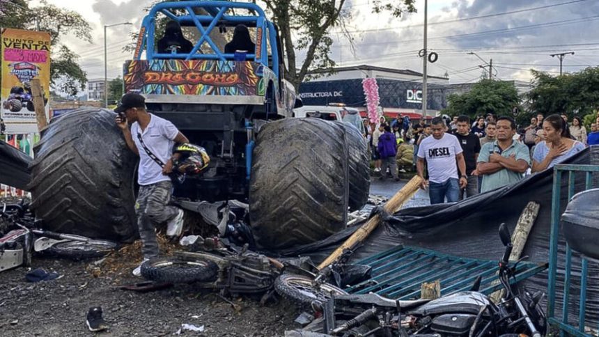 Tres muertos y 38 heridos deja accidente durante espectáculo automovilístico en Colombia