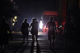 Cuba enfrenta apagones de hasta 22 horas diarias