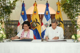 Cancilleres de Ecuador y República Dominicana acuerdan impulsar proyectos bilaterales en beneficio de ambos países