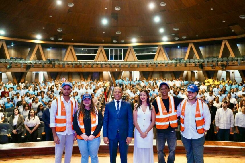 Guardianes del Tránsito”: la iniciativa de Milton Morrison que lleva la educación vial a las aulas