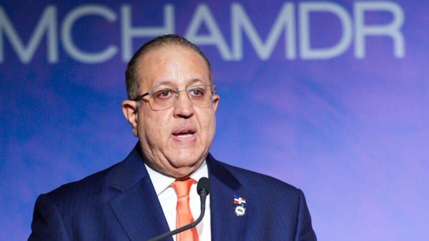 Magín Díaz asegura que la economía dominicana mantiene un crecimiento sólido pese al panorama internacional