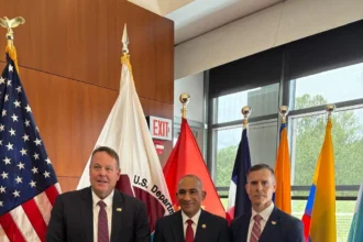El presidente de la DNCD, José M. Cabrera Ulloa, durante su intervención en la graduación del Curso Básico de la Unidad de Investigación Sensitiva (SIU) en Quantico, Virginia.