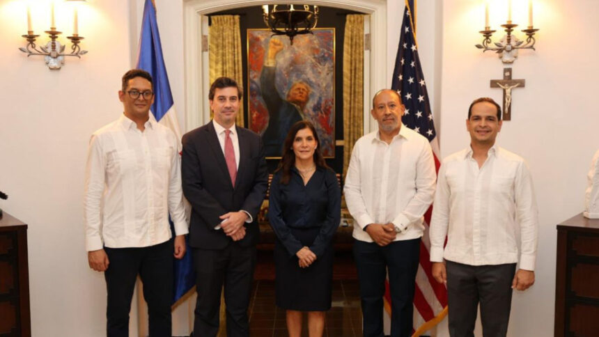 Sistema 911 fortalece cooperación tecnológica con Estados Unidos