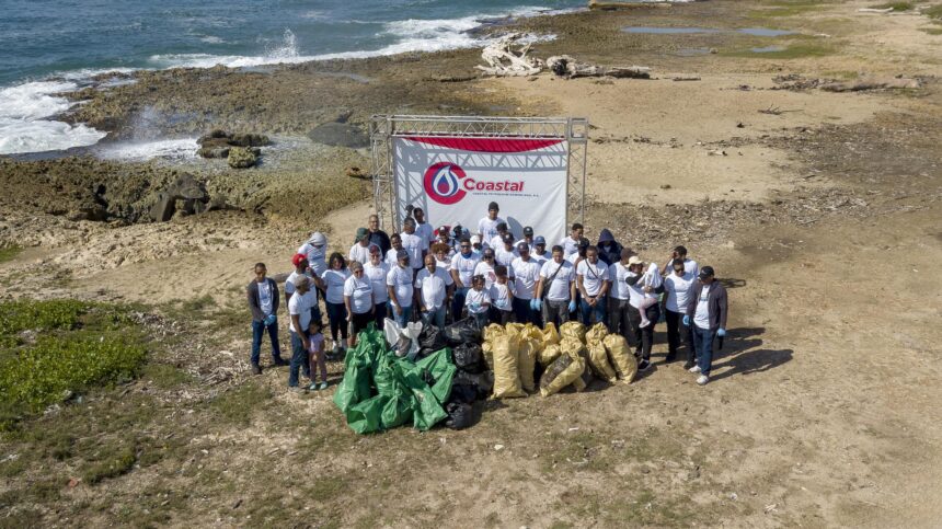 Más de 13 mil libras de residuos fueron recolectadas durante jornada de limpieza en República Dominicana