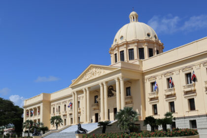 compras-publicas-mipymes-industriales-republica-dominicana.webp