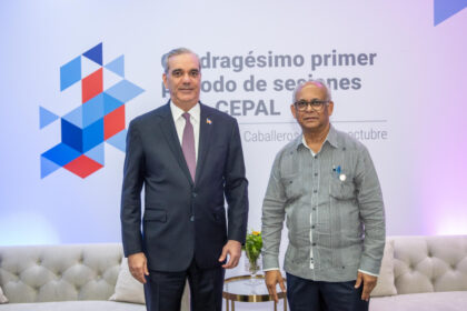 Luis Abinader y Albert Ramdin conversan sobre plan de acción de la OEA para Haití
