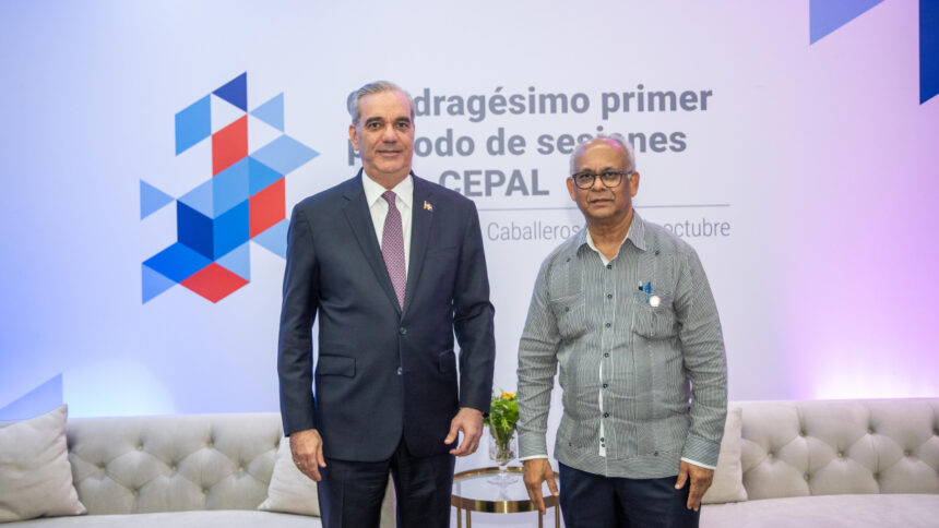 Luis Abinader y Albert Ramdin conversan sobre plan de acción de la OEA para Haití