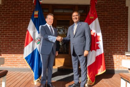 Canciller dominicano Víctor Ito Bisonó durante su visita oficial a Canadá en octubre de 2026
