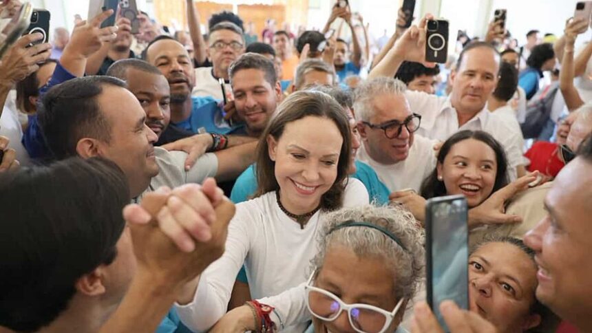 María Corina Machado regresa a Venezuela en octubre de 2026.