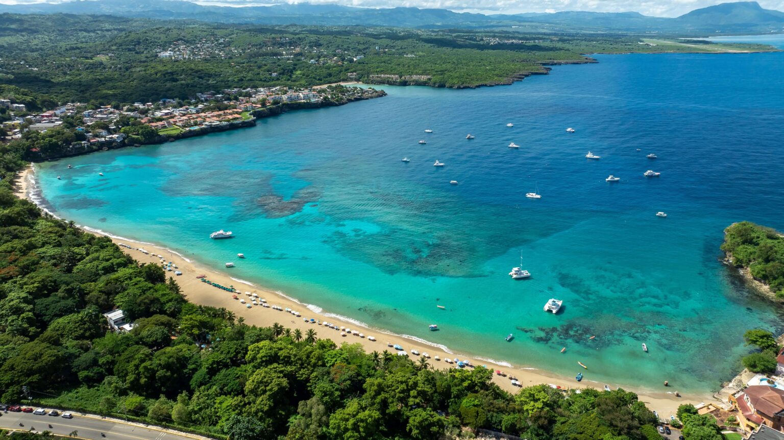 Turismo dominicano supera 9.2 millones de visitantes.